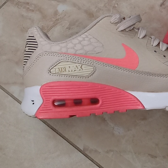 Nike Air Max - Picture 10 of 16